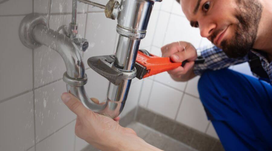 Professional same day plumber services in Edinburg, IL